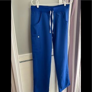 NWOT WINNING BLUE KADE FIGS